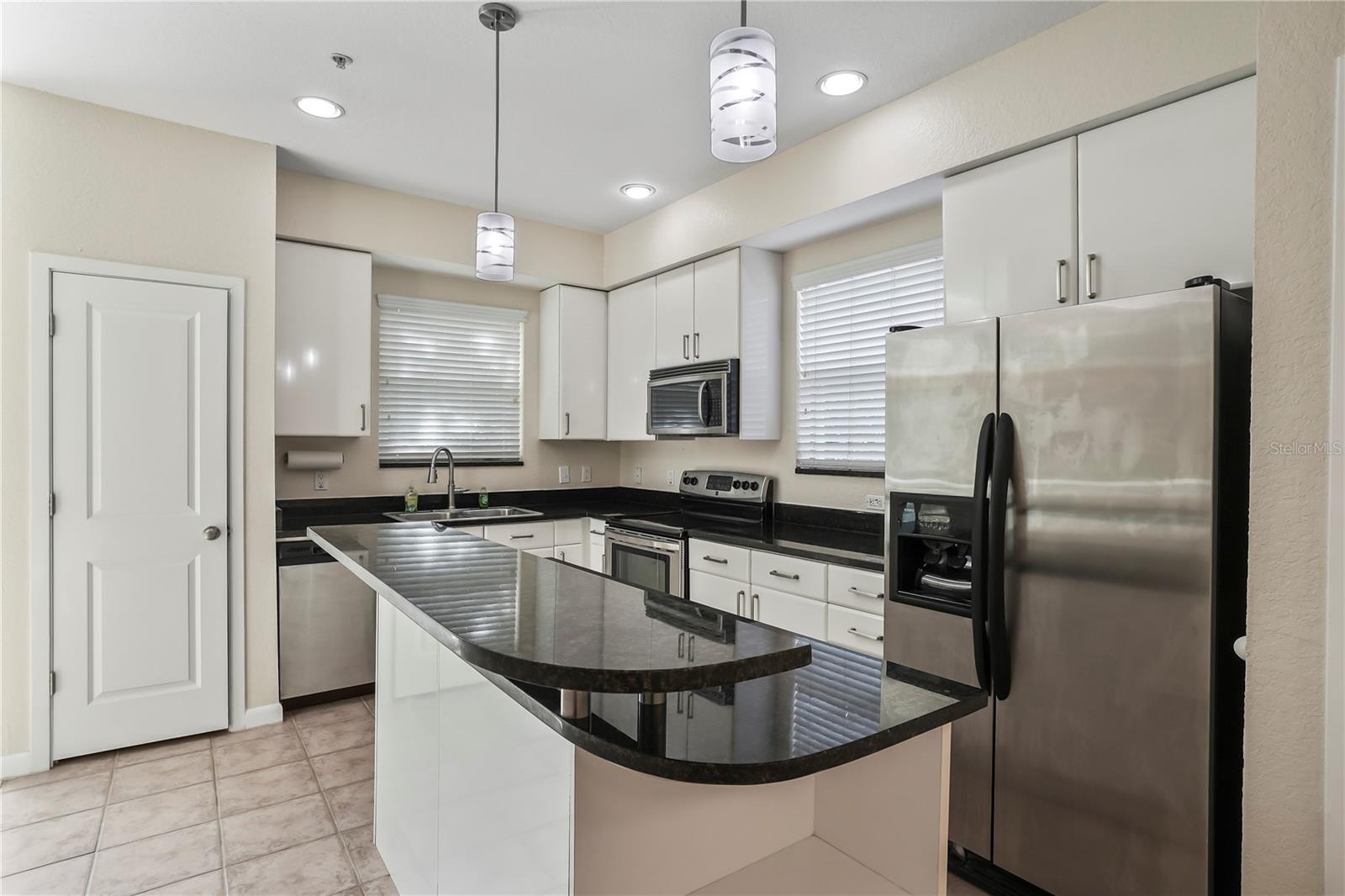 SWANN AVE TWNHMS - Residential Lease