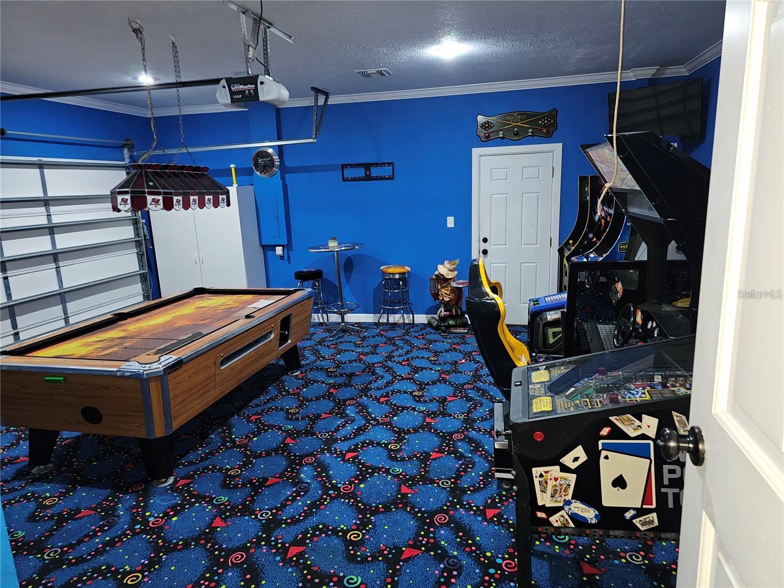 APOLLO BEACH UNIT 13 PT 2 - Residential Lease