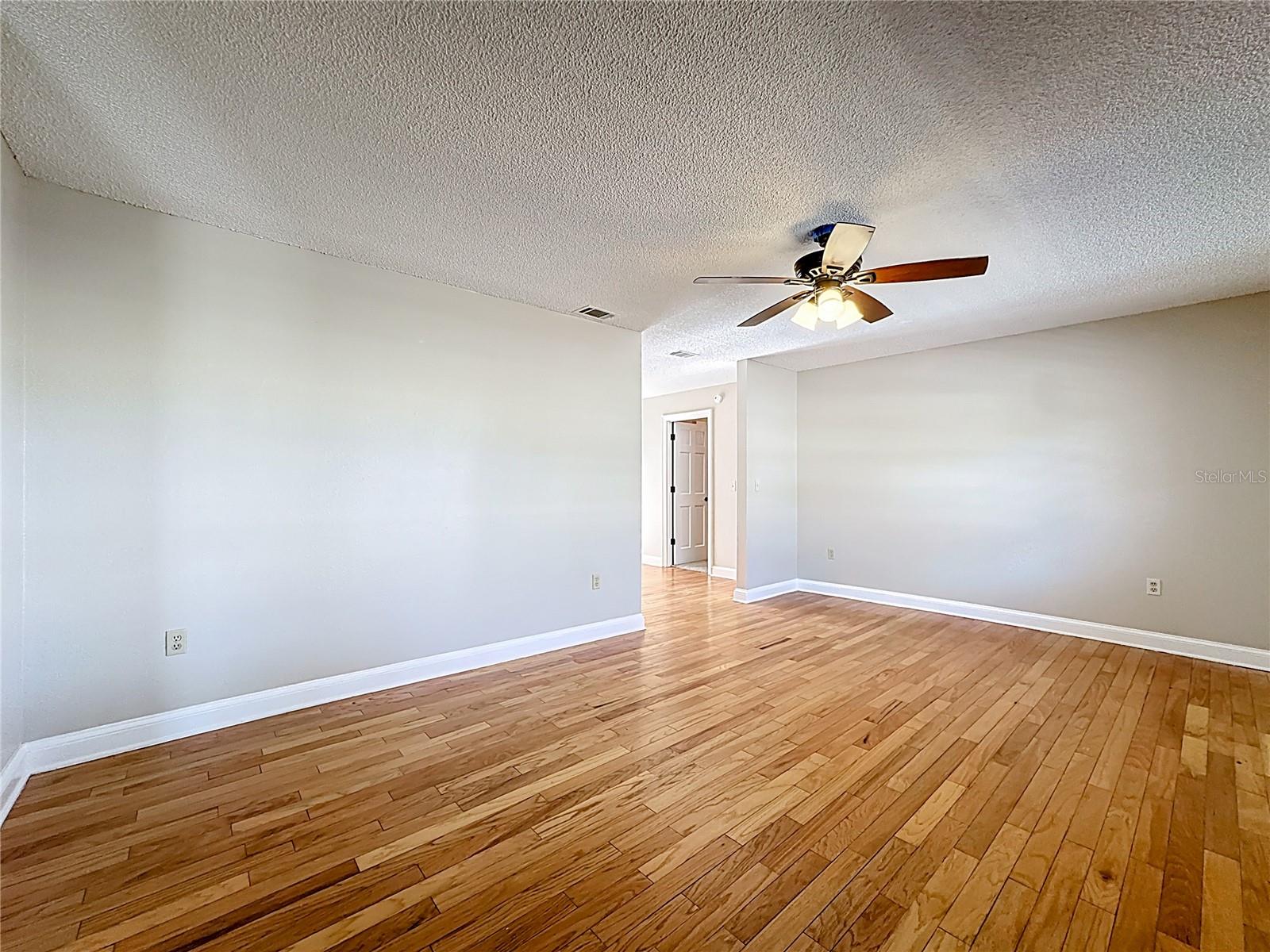 WEKIVA HUNT CLUB 3 FOX HUNT SEC 3 - Residential