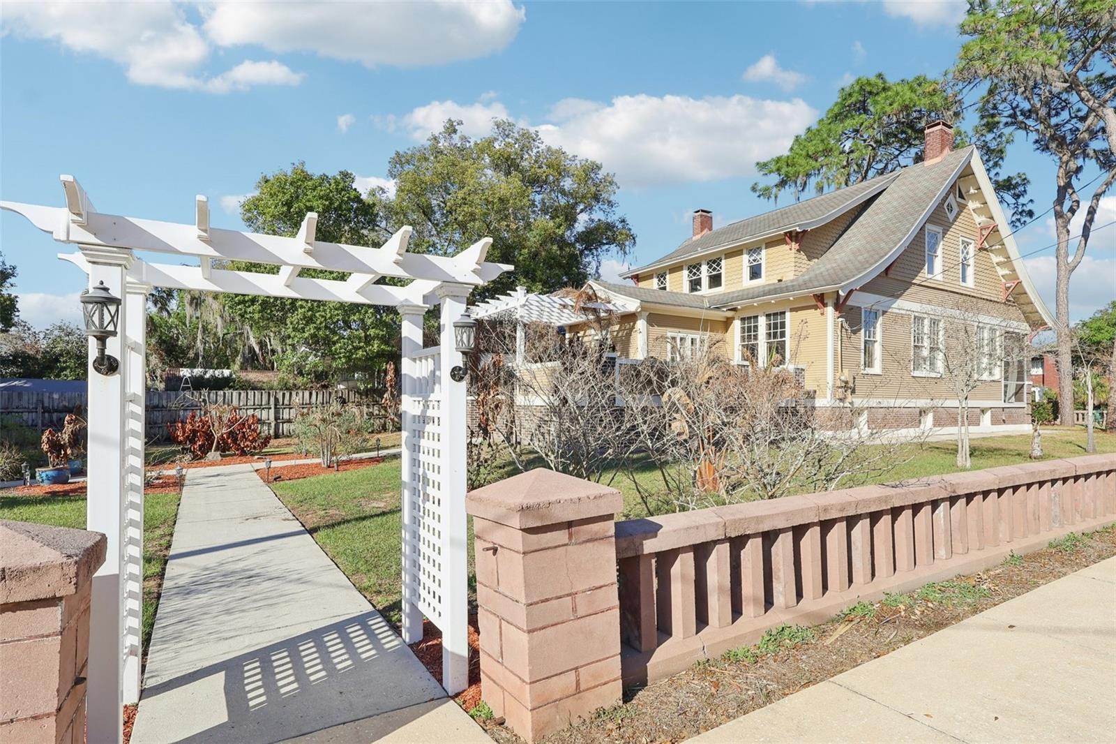 EUSTIS - Residential