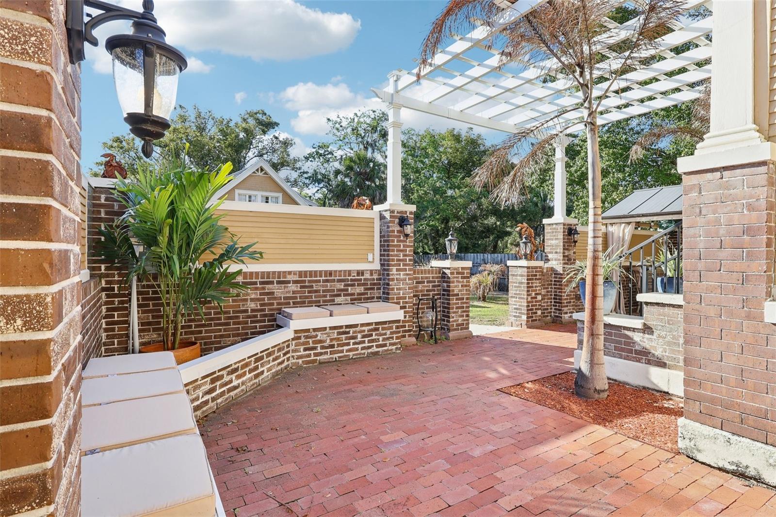 EUSTIS - Residential