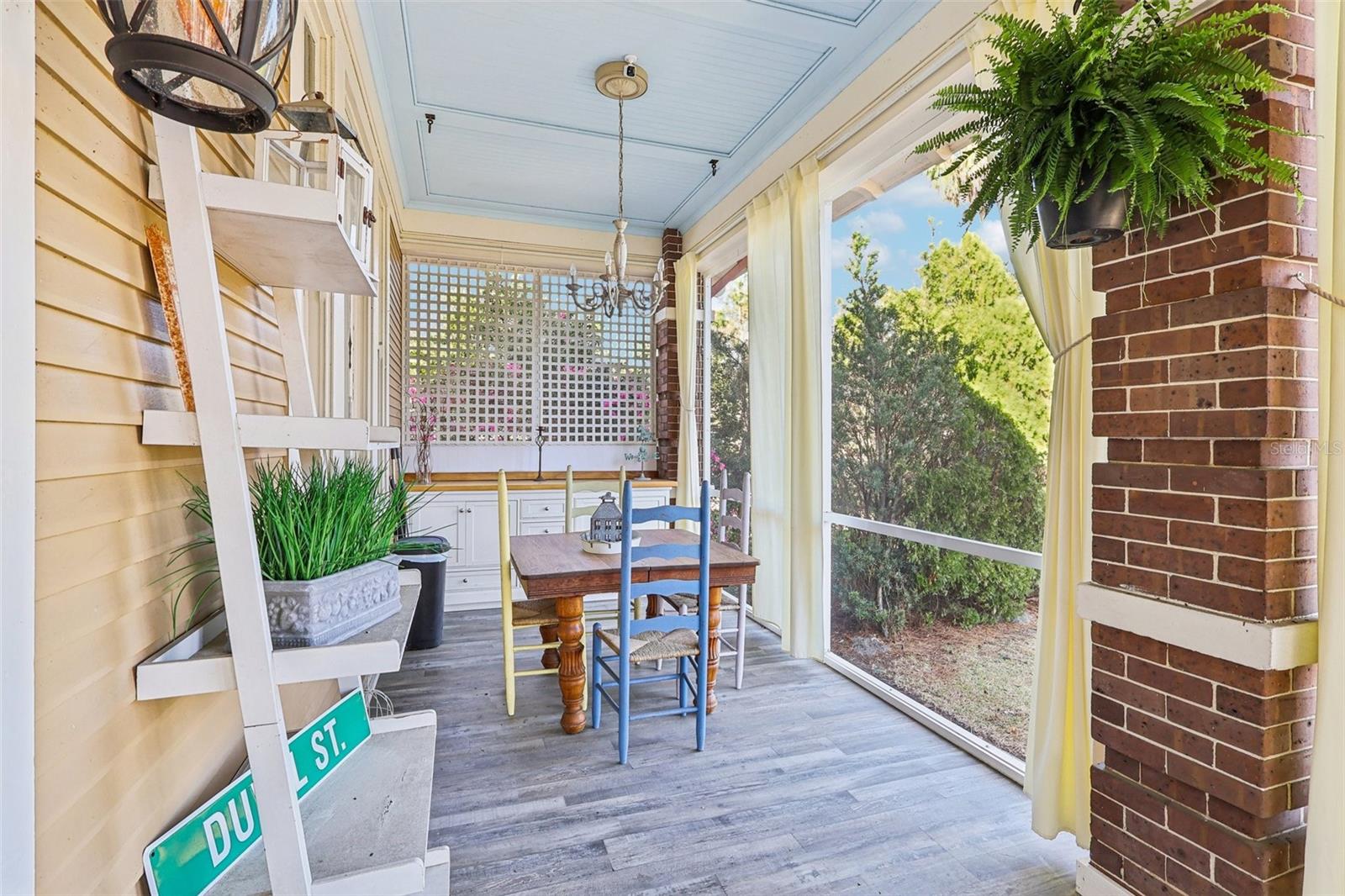 EUSTIS - Residential