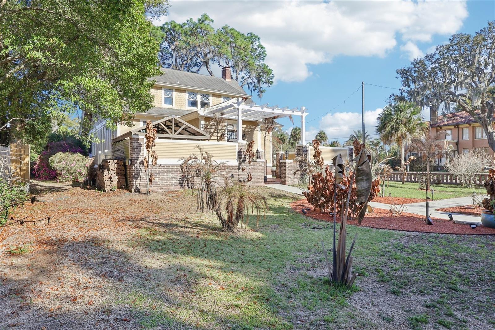 EUSTIS - Residential