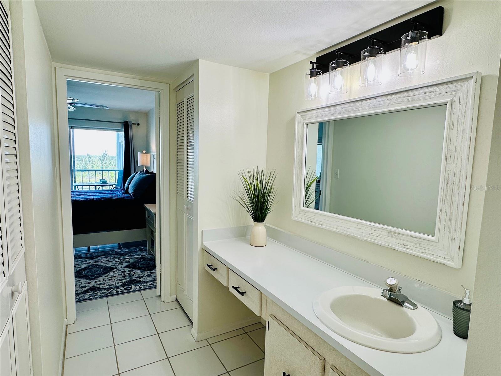 POINTE ON MIDNIGHT PASS - Residential Lease