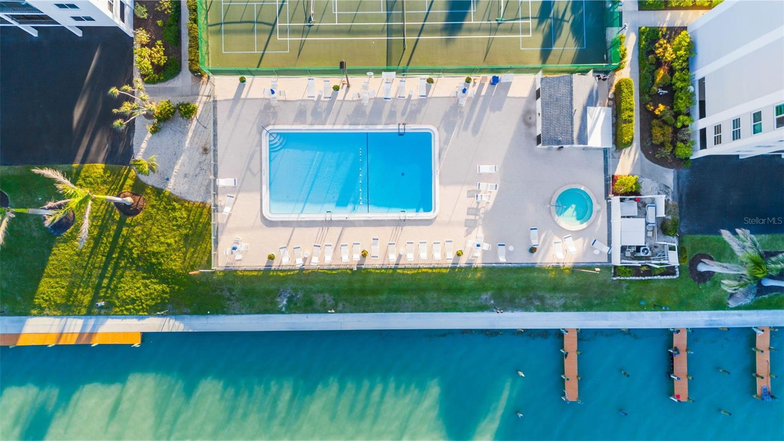 POINTE ON MIDNIGHT PASS - Residential Lease