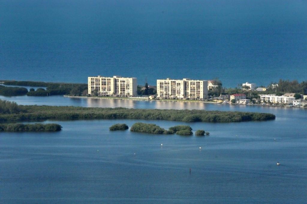 POINTE ON MIDNIGHT PASS - Residential Lease