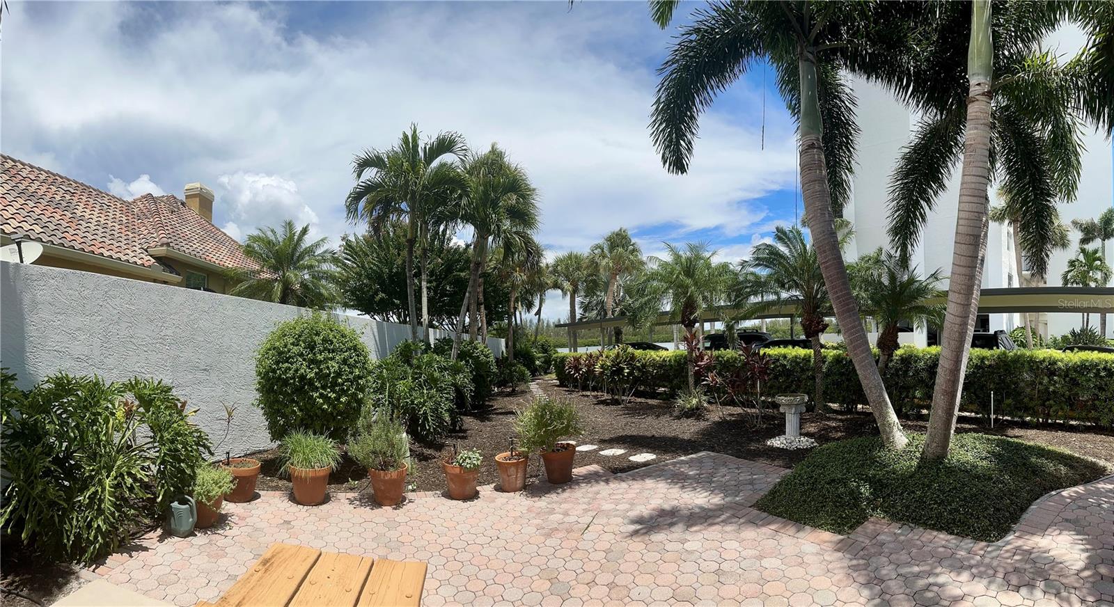 POINTE ON MIDNIGHT PASS - Residential Lease