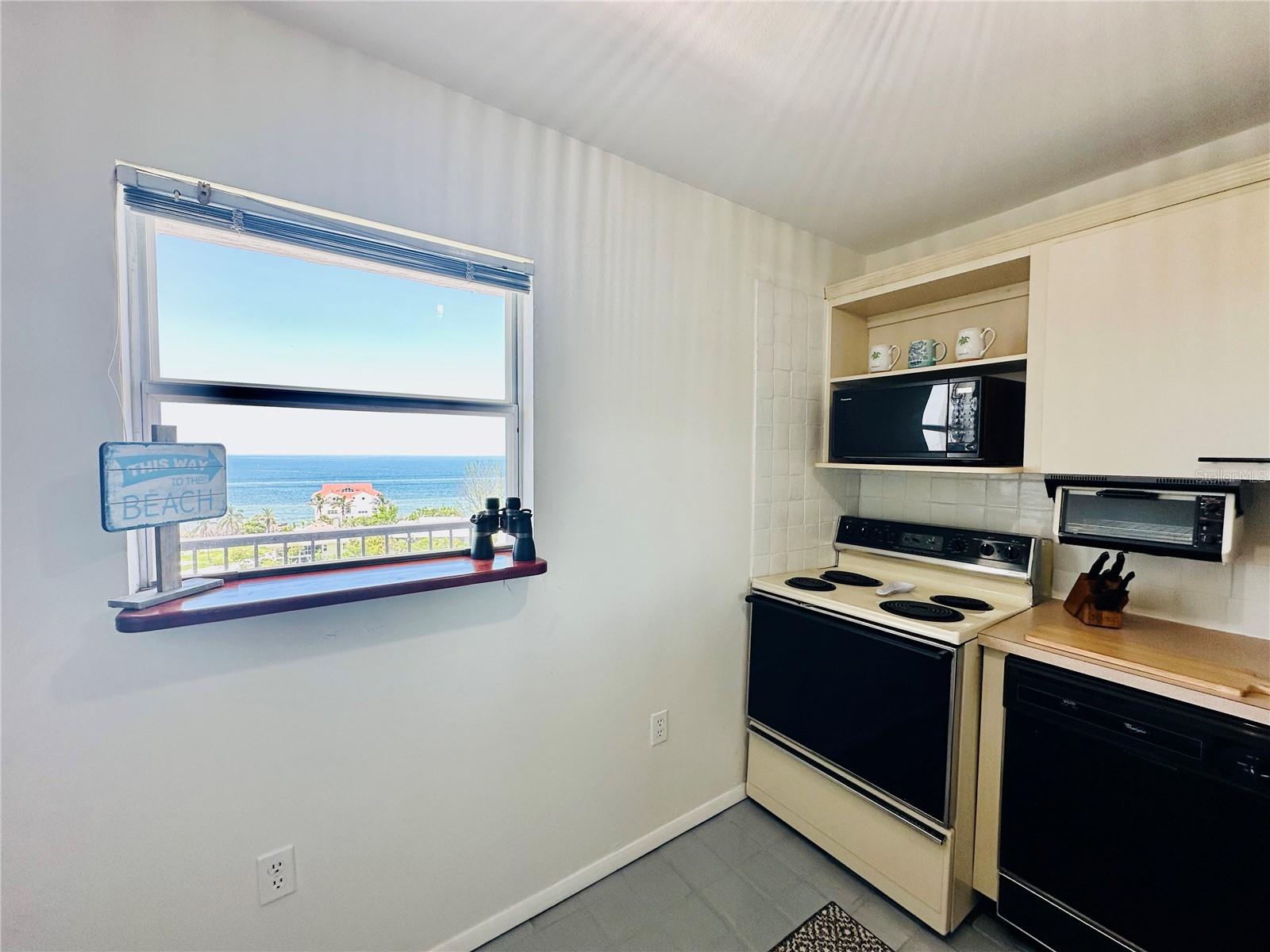 POINTE ON MIDNIGHT PASS - Residential Lease