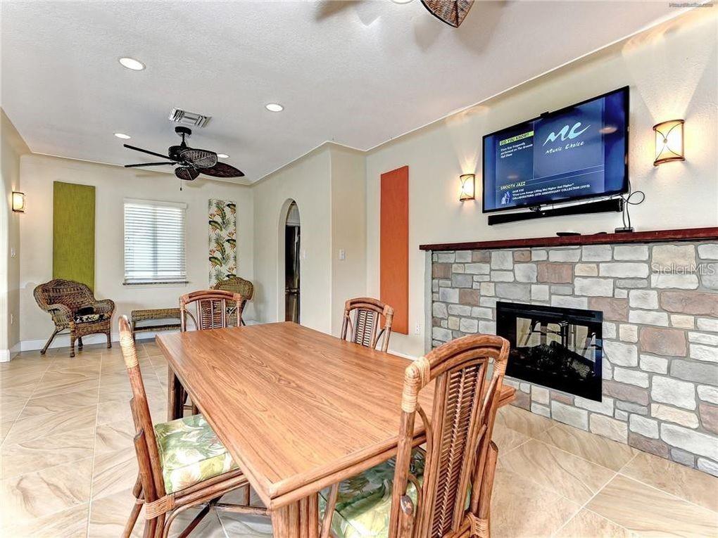 POINTE ON MIDNIGHT PASS - Residential Lease