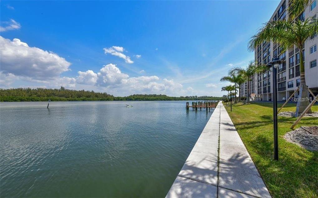 POINTE ON MIDNIGHT PASS - Residential Lease