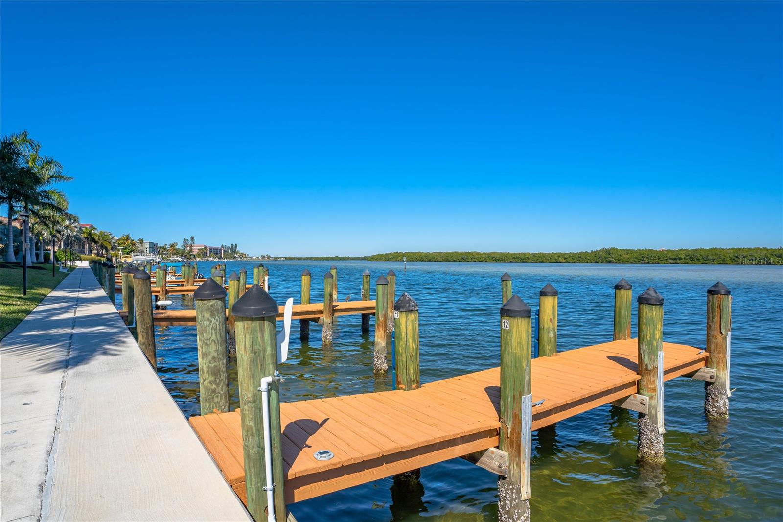 POINTE ON MIDNIGHT PASS - Residential Lease