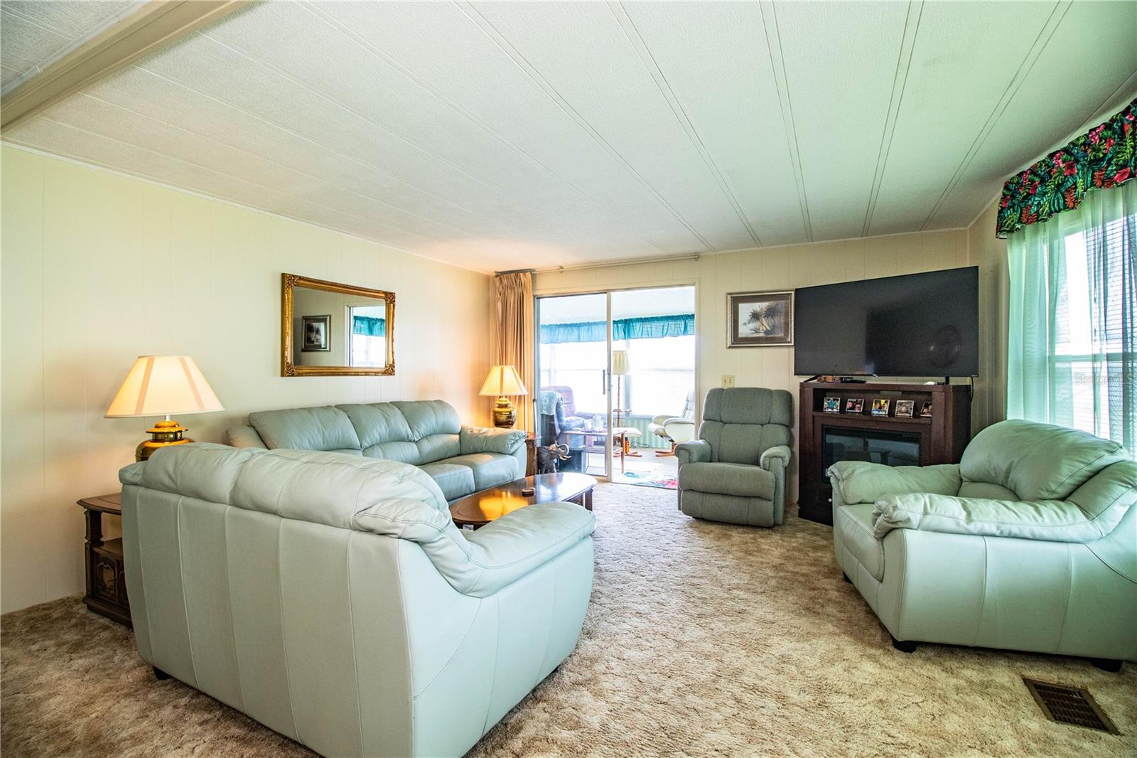 1610 REYNOLDS ROAD 204