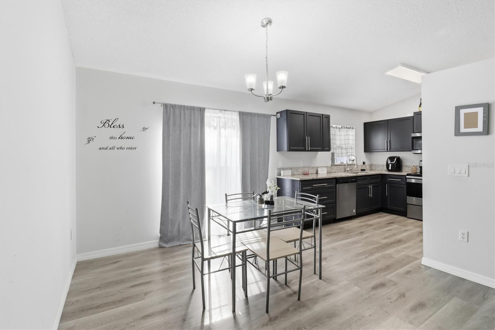 WEST HIGHLANDS - Residential