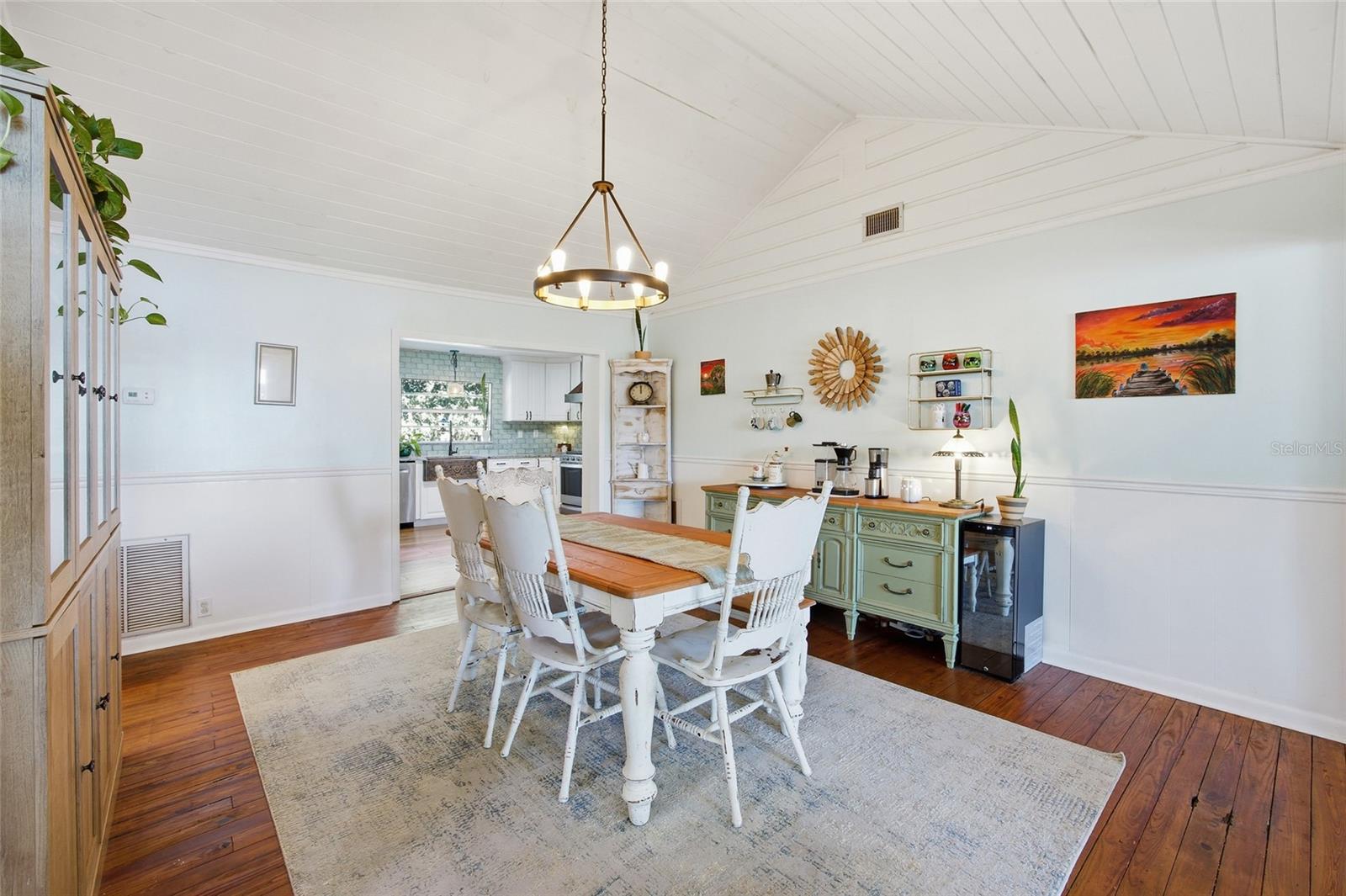 THREE LAKES ESTATE - Residential