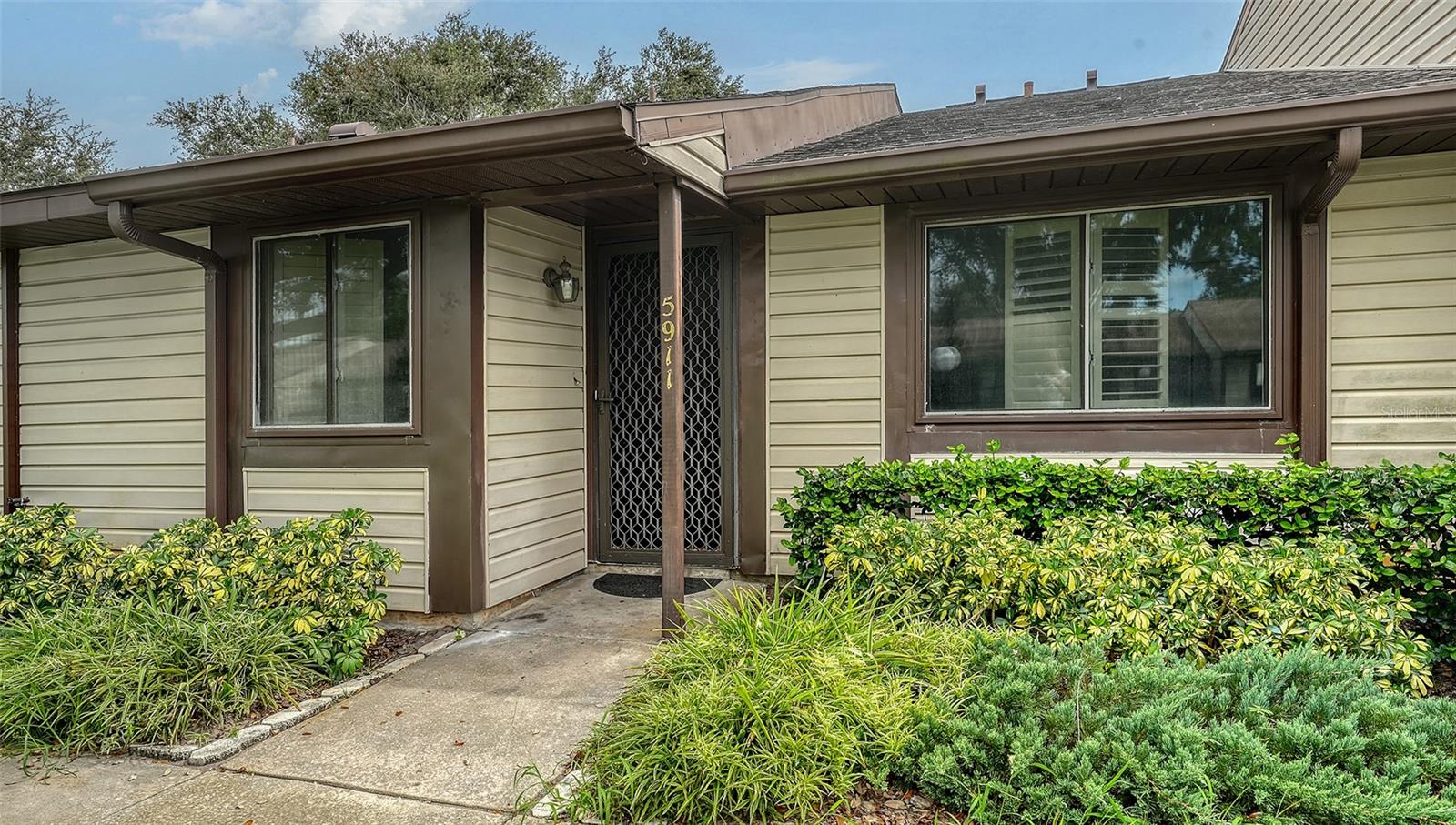 CORDOVA VILLAS CONDO - Residential Lease