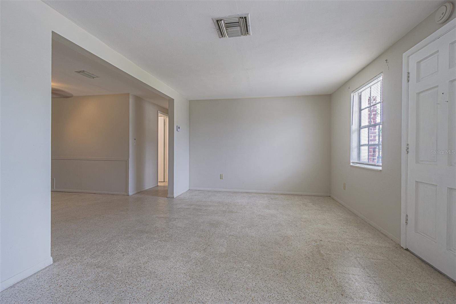 BEACON SQUARE - Residential Lease