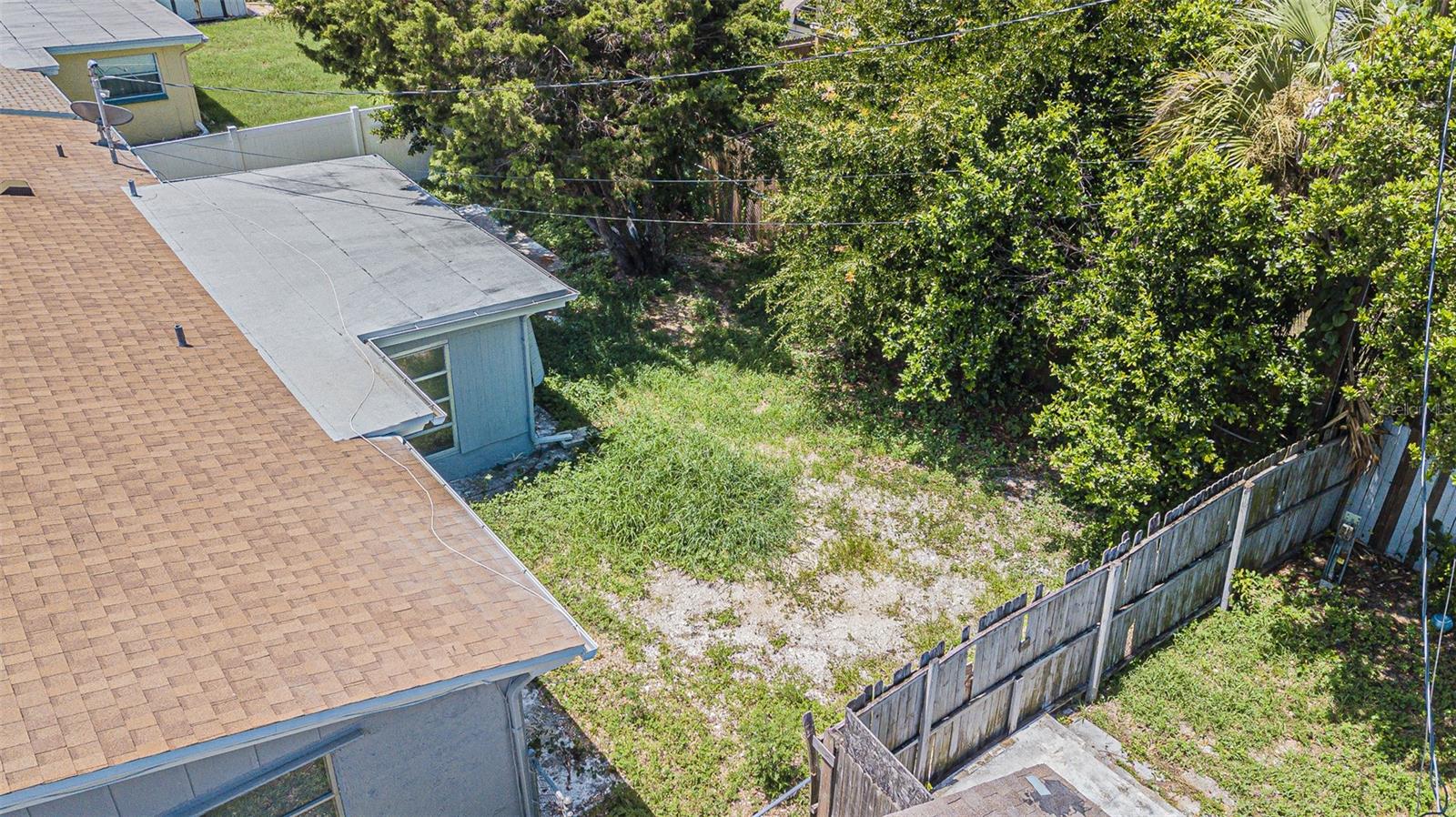 BEACON SQUARE - Residential Lease