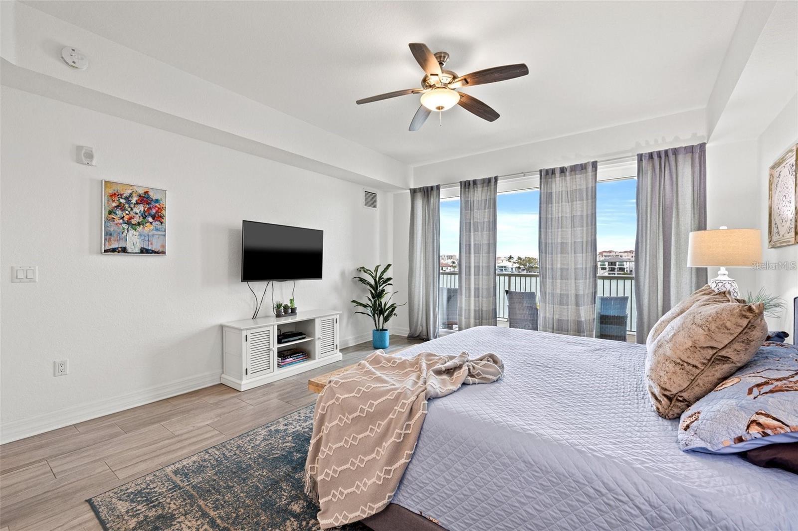 SANDPIPERS COVE CONDO - Residential