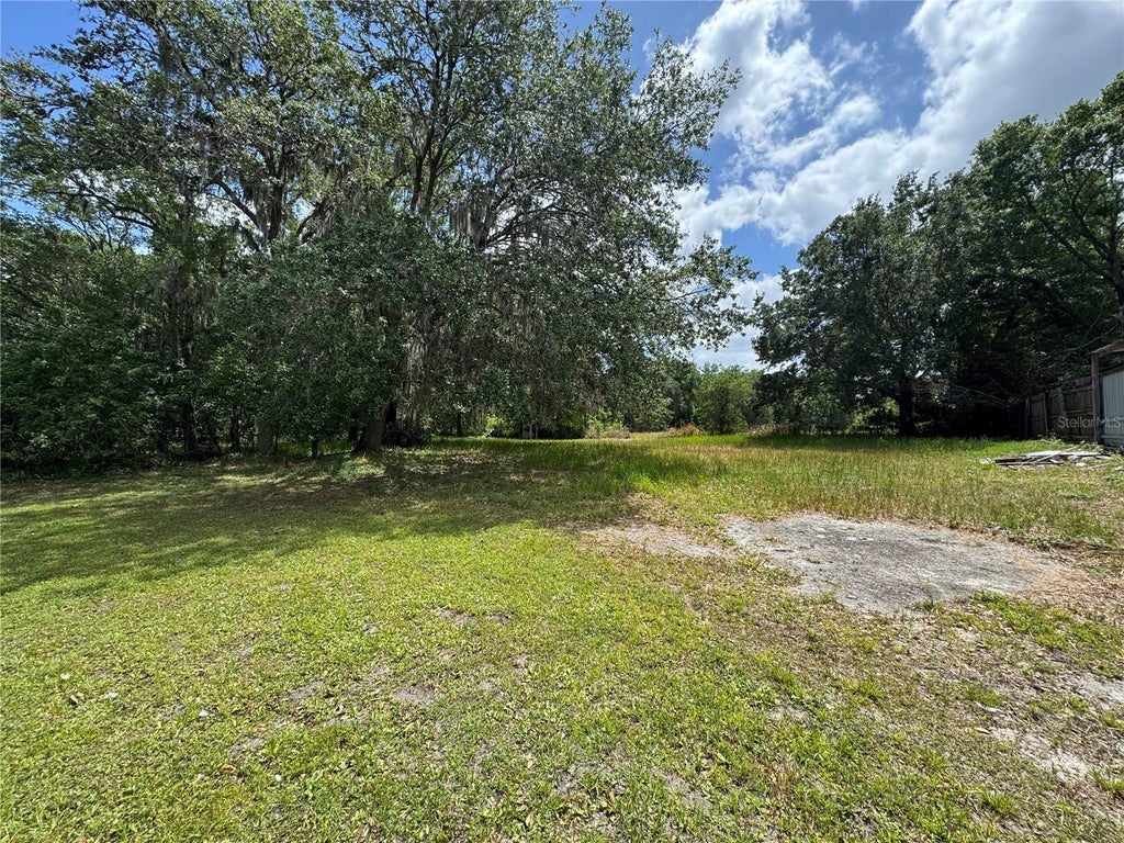 Photo of 2424 Crystal Hills Loop E, Lakeland, FL 33801 (MLS # O6398486)