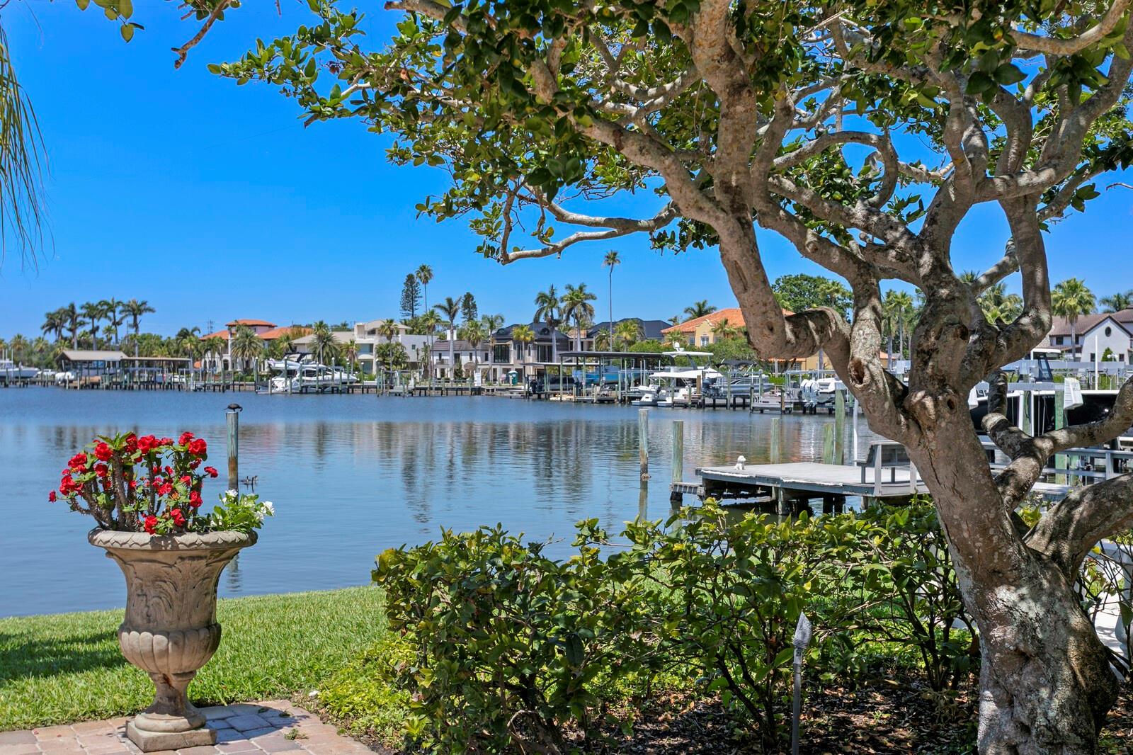 SNELL ISLE BRIGHTWATERS SEC 1 REP - Residential