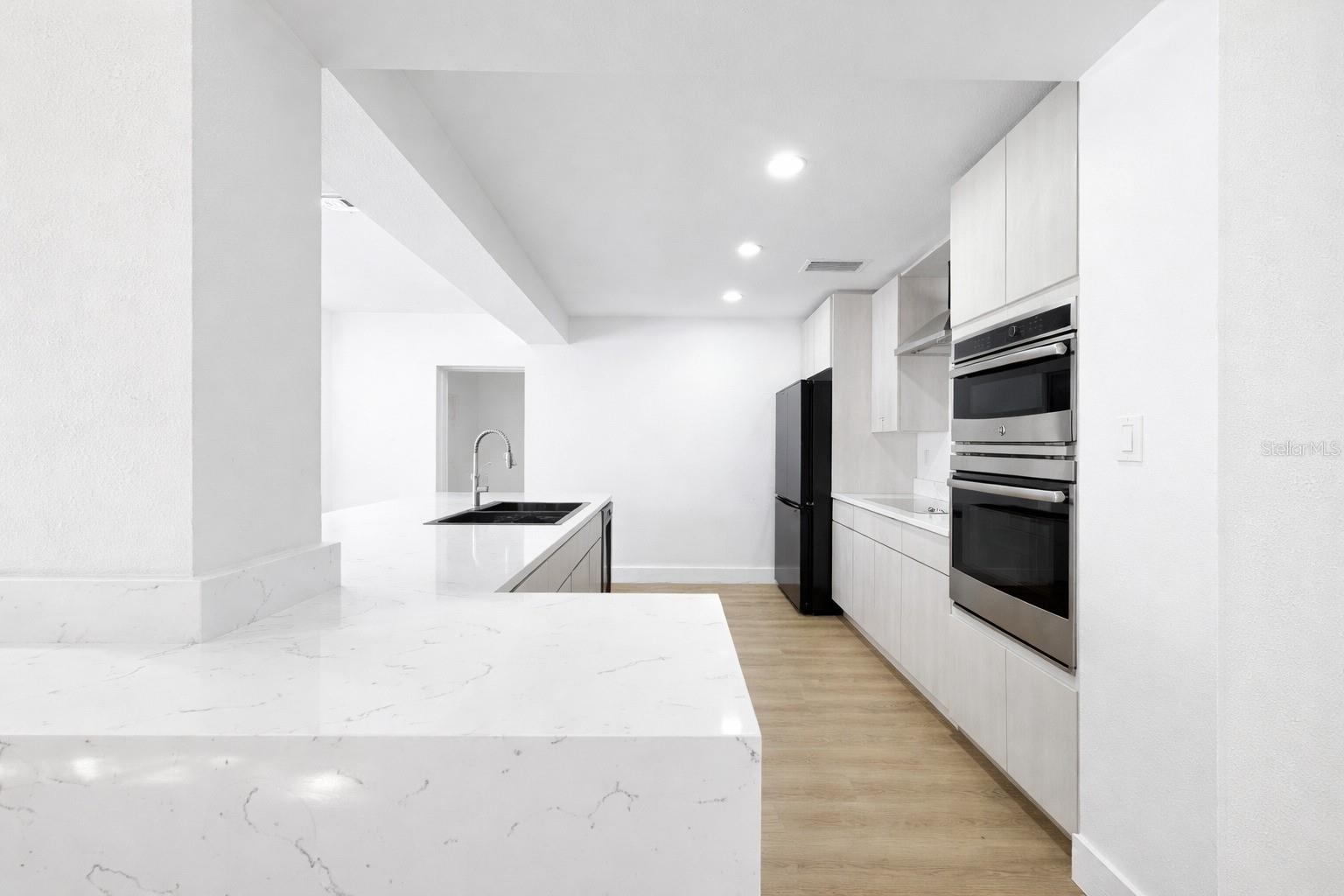 GOLFVIEW - Residential