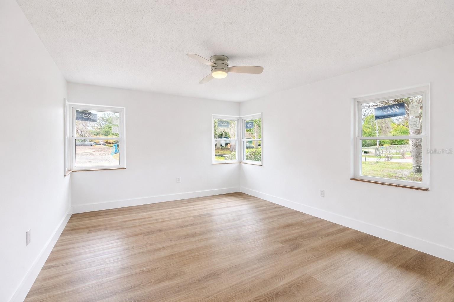 GOLFVIEW - Residential