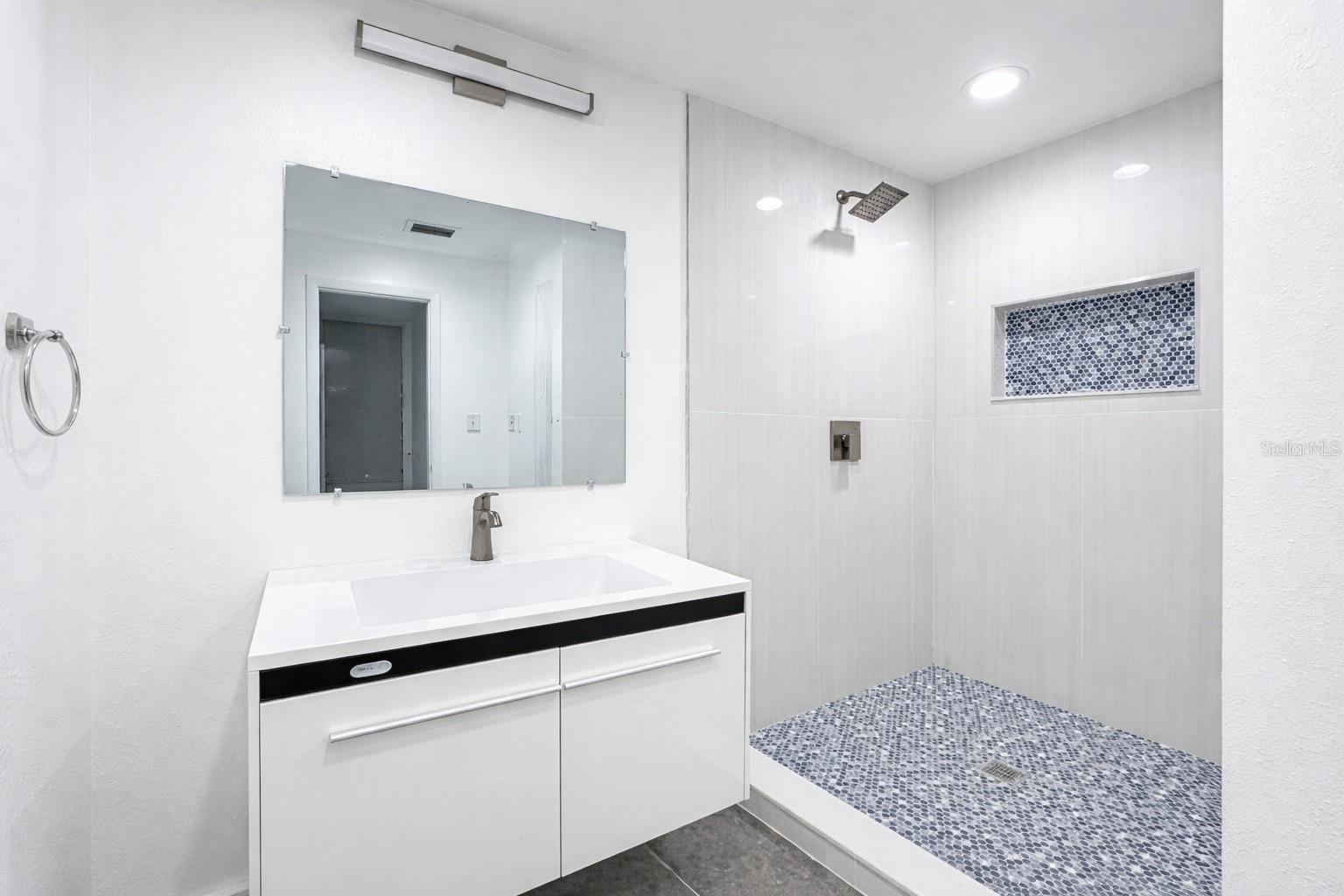 GOLFVIEW - Residential