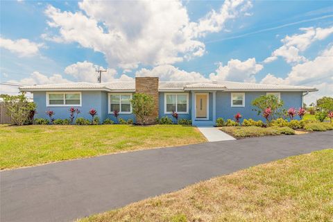 Photo of 1032 Bel Aire Drive, Daytona Beach, FL 32118 (MLS # V4942871)