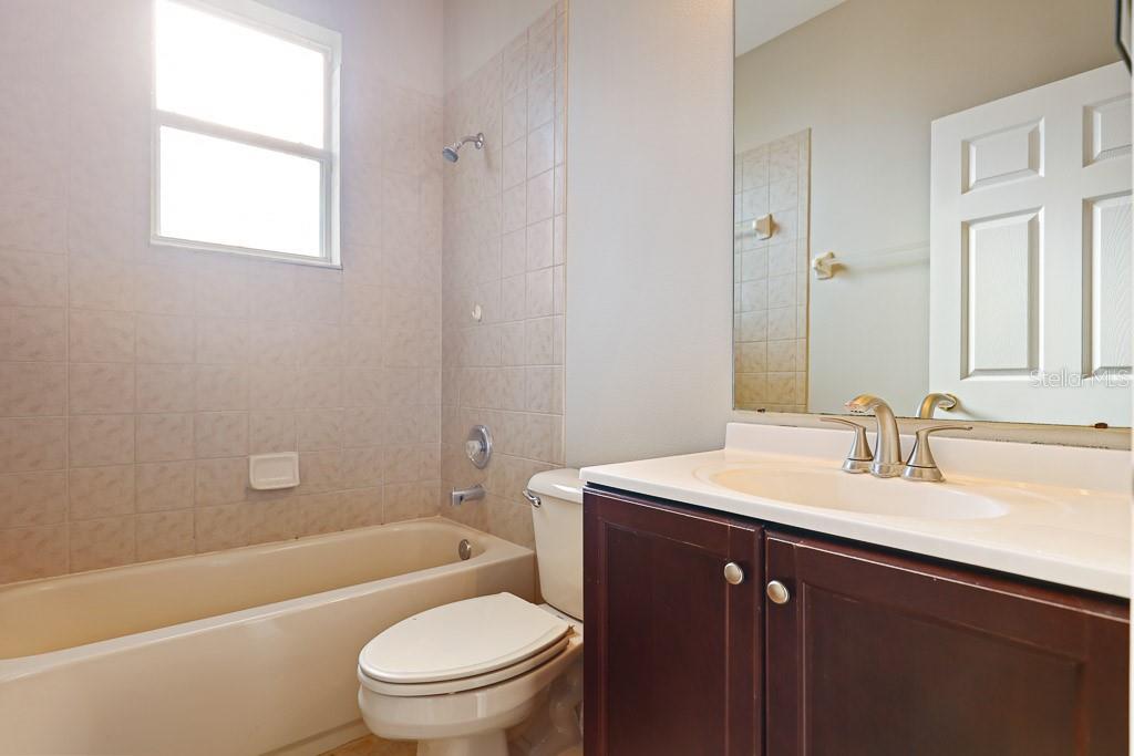 FISHHAWK RANCH PH 2 PARCEL DD-1A - Residential Lease