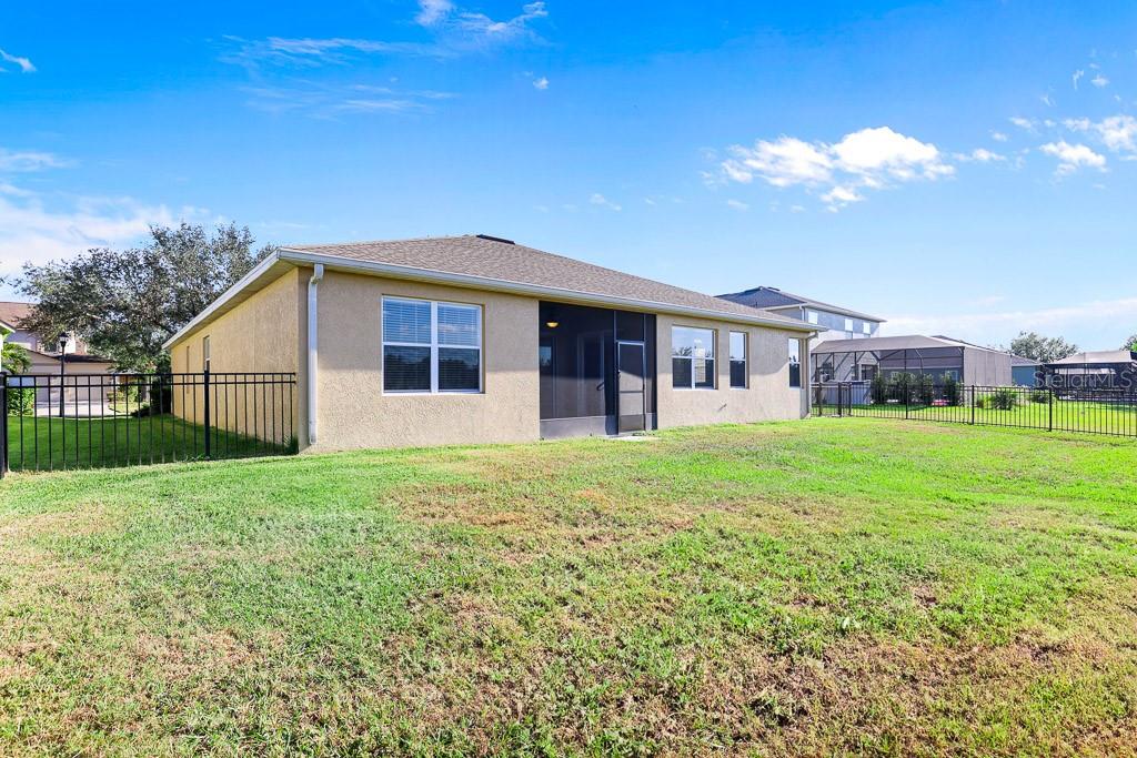 FISHHAWK RANCH PH 2 PARCEL DD-1A - Residential Lease