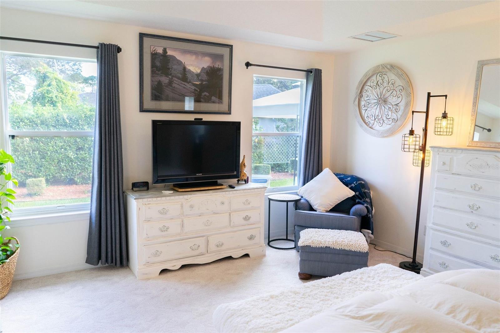 THE PINES - Residential Income