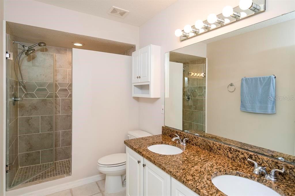 THE PINES - Residential Income