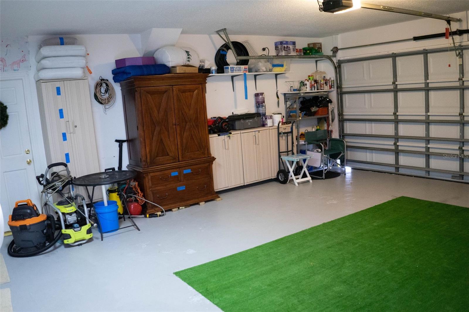 THE PINES - Residential Income