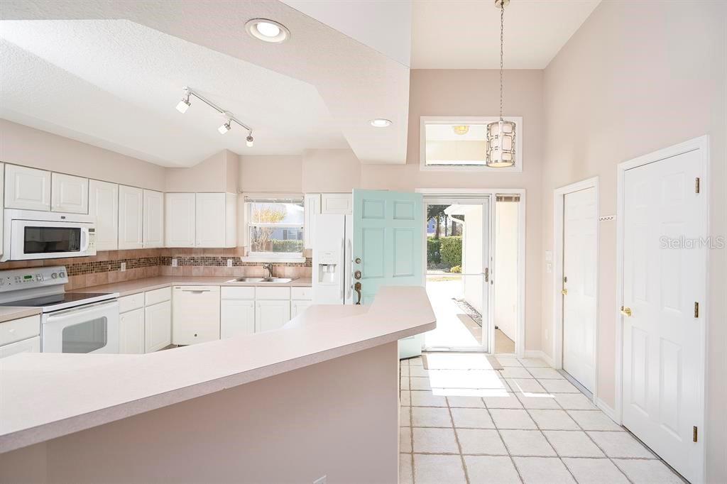 THE PINES - Residential Income