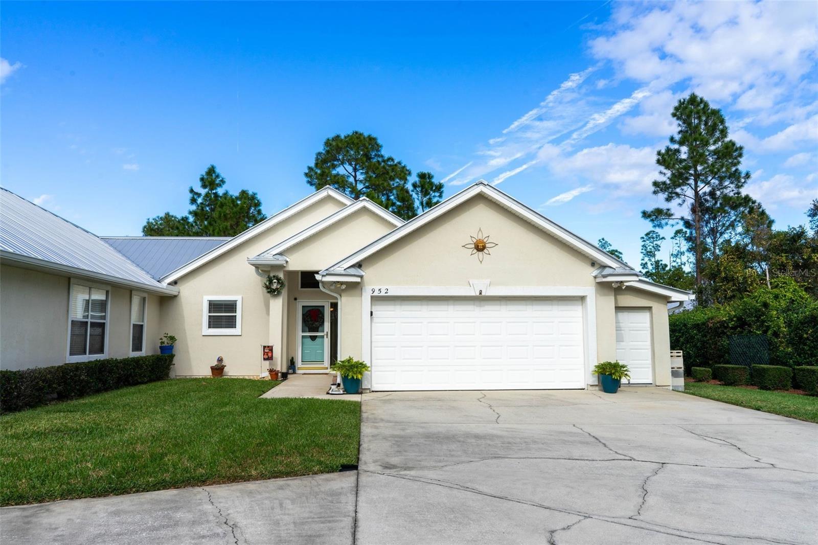 THE PINES - Residential Income