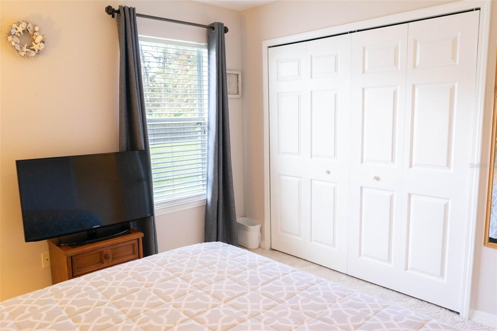 THE PINES - Residential Income