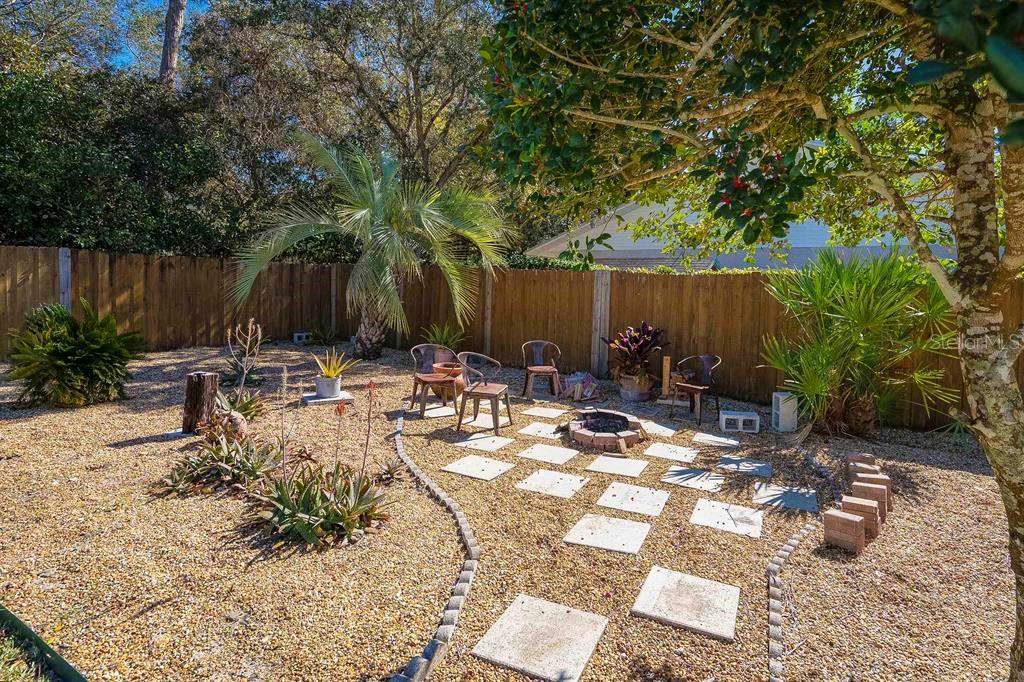 THE PINES - Residential Income