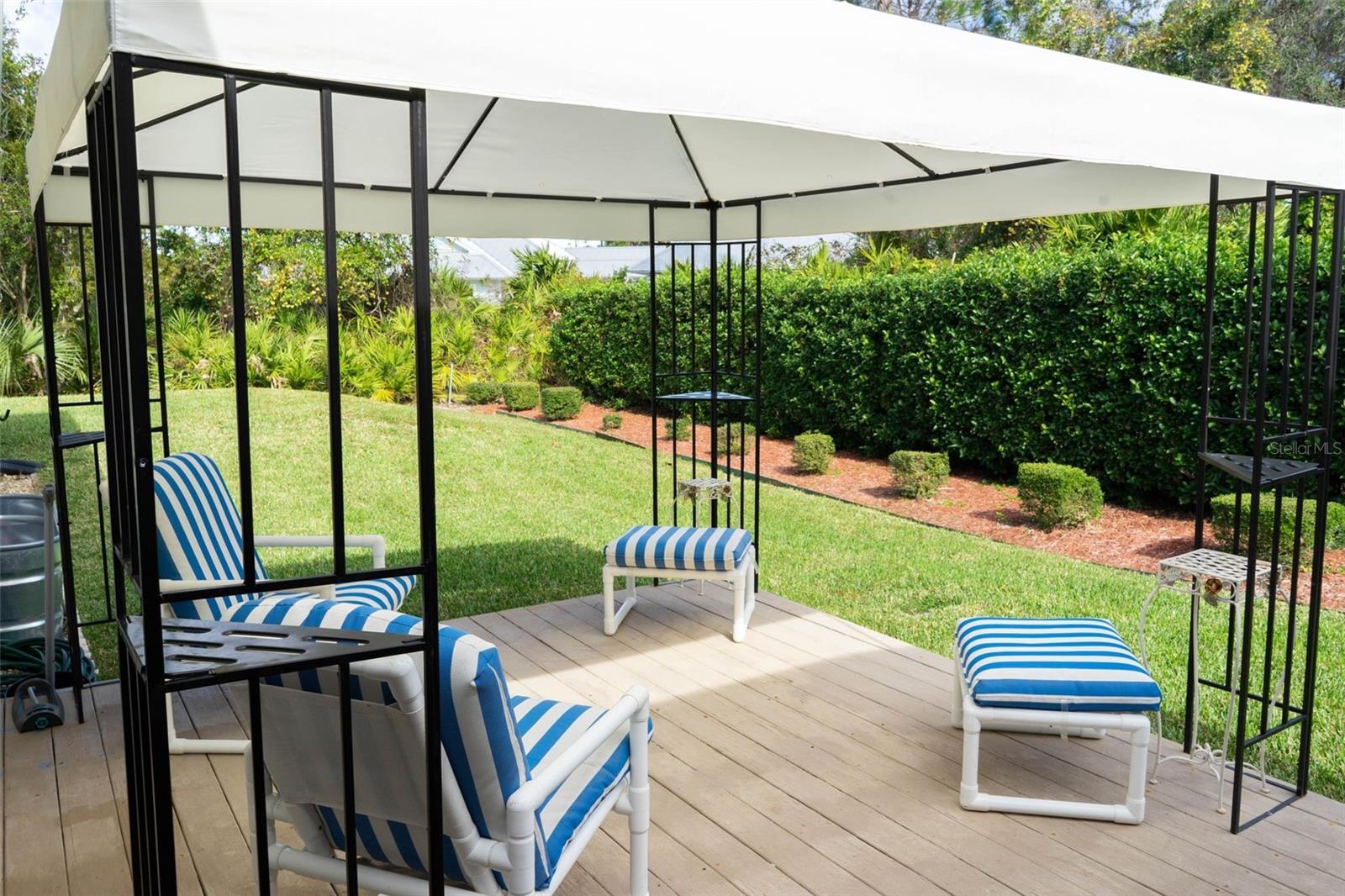 THE PINES - Residential Income