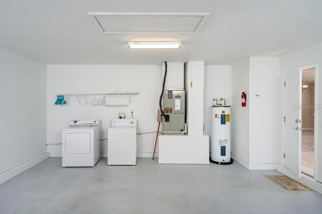 THE PINES - Residential Income