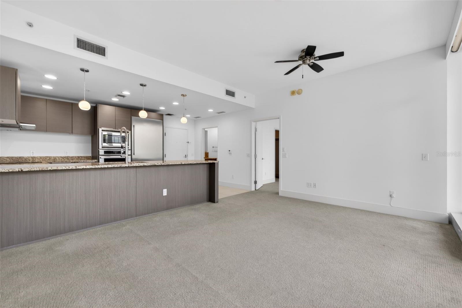 SIGNATURE PLACE CONDO - Residential