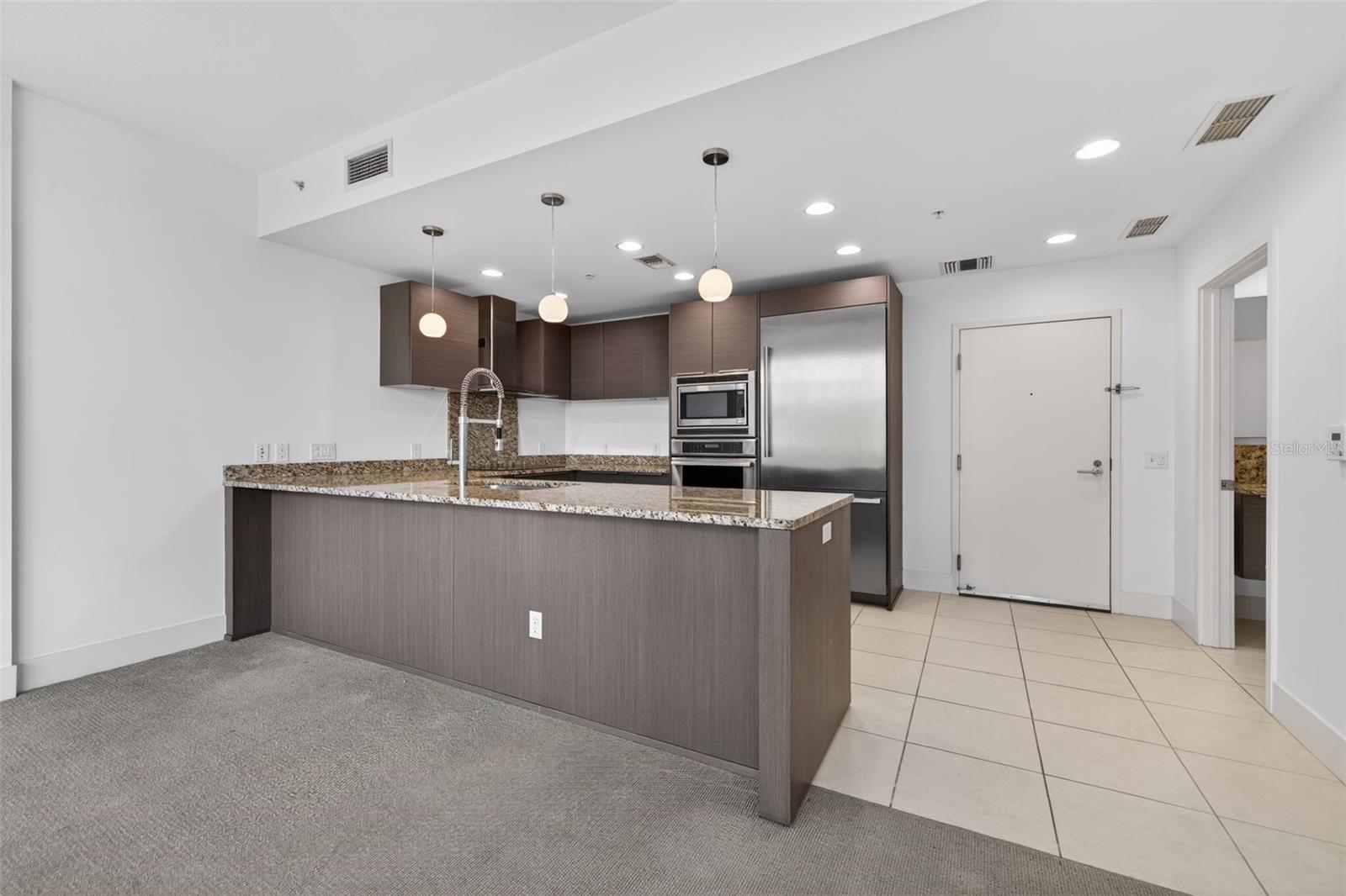 SIGNATURE PLACE CONDO - Residential