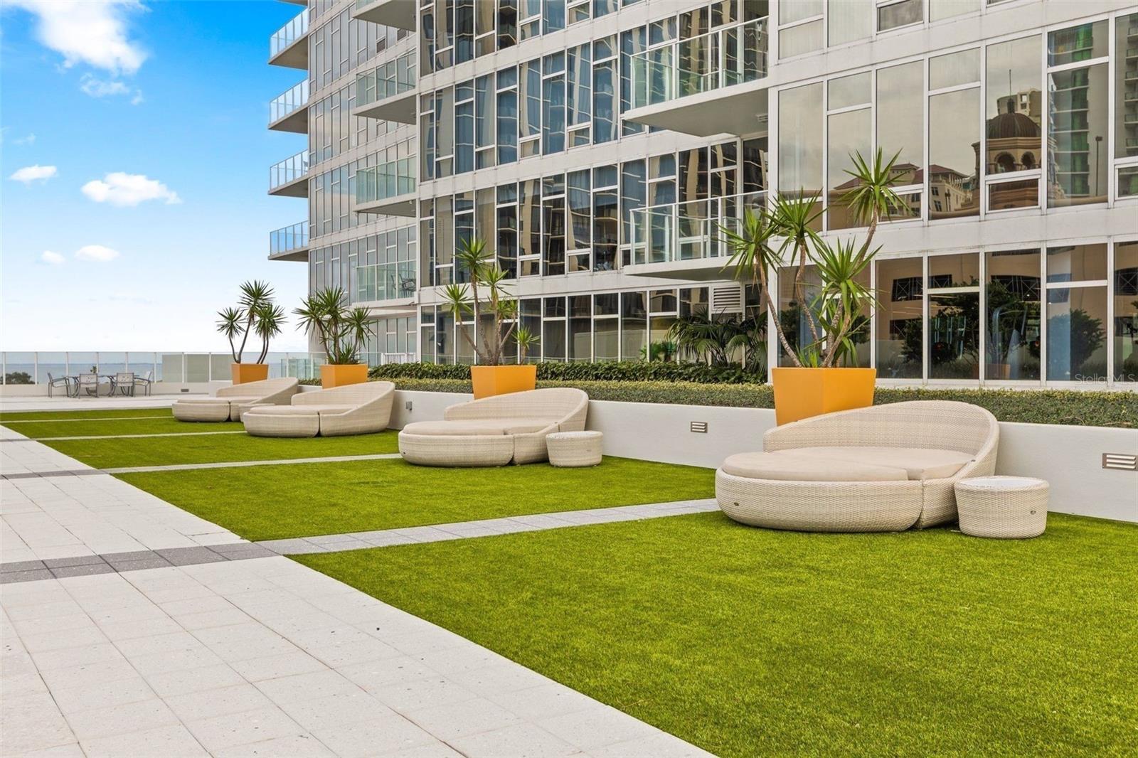 SIGNATURE PLACE CONDO - Residential