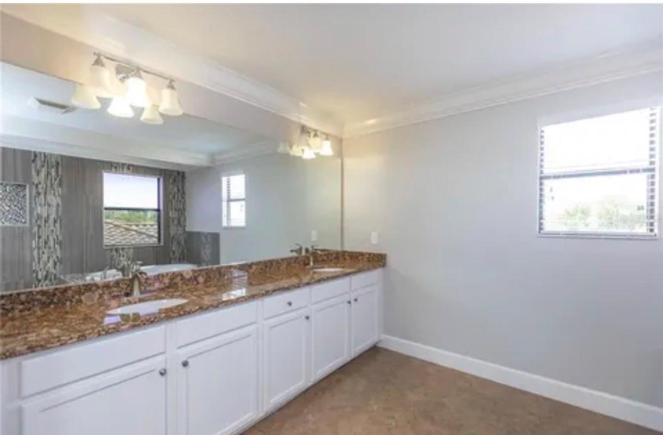 HERITAGE HARBOUR SUBPHASE J - Residential Lease