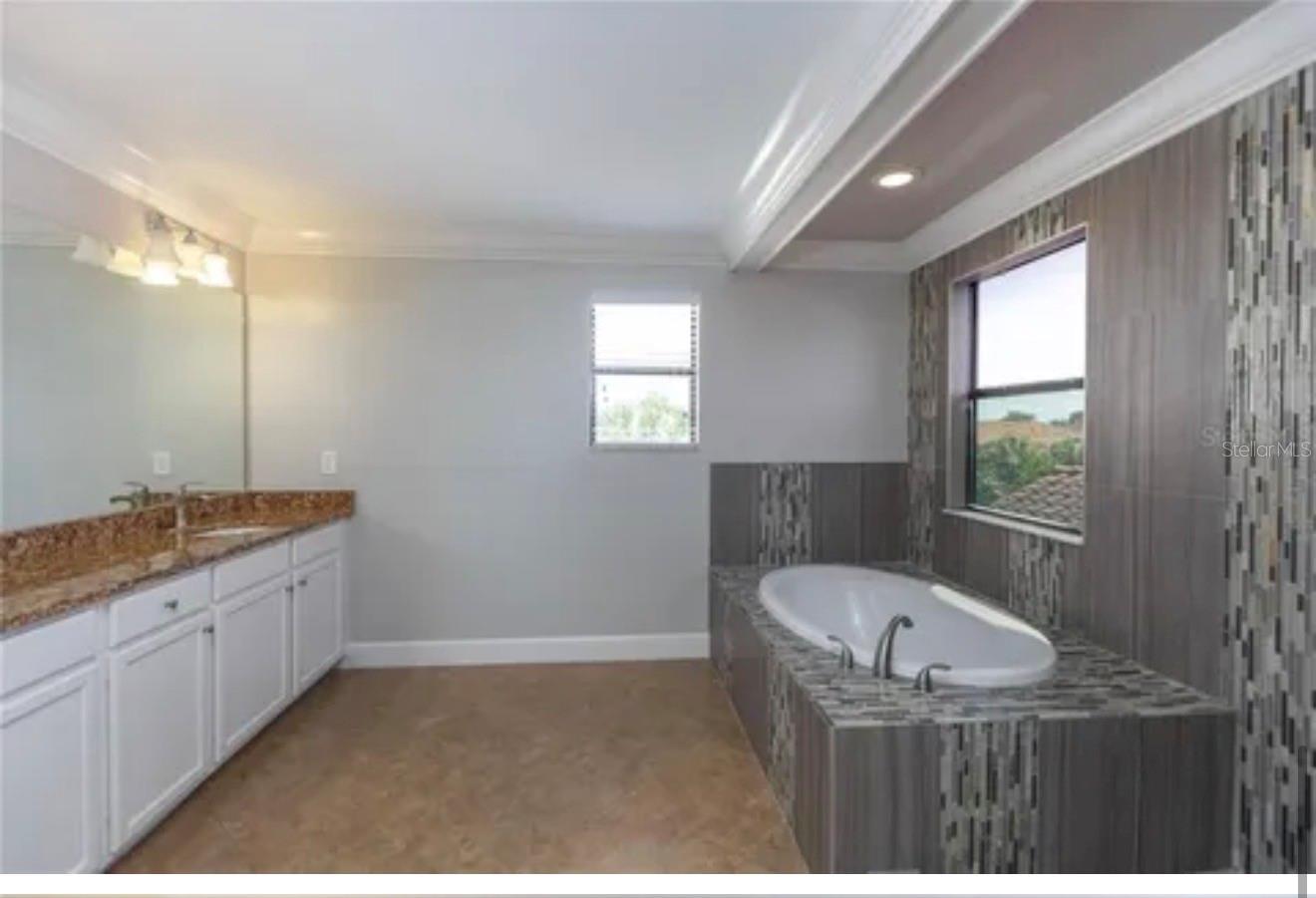 HERITAGE HARBOUR SUBPHASE J - Residential Lease