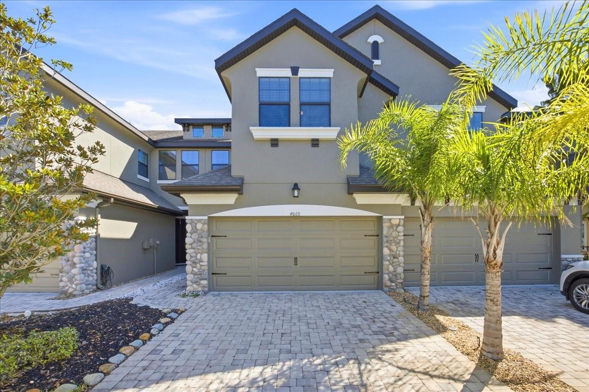 4868 WANDERING WAY