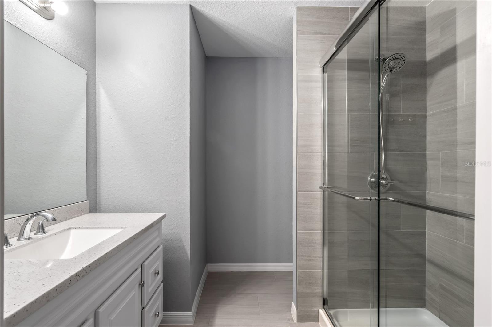 RAINBOW ACRES UN 04 - Residential