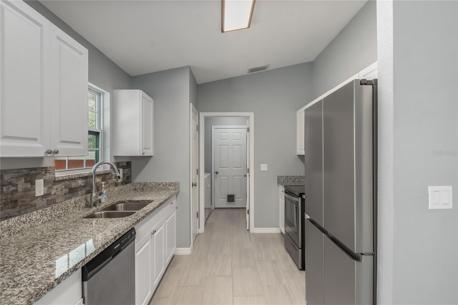 RAINBOW ACRES UN 04 - Residential