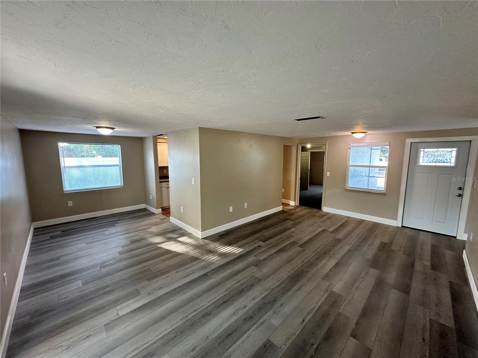 CORDOVA LAKES PH I - Residential Lease