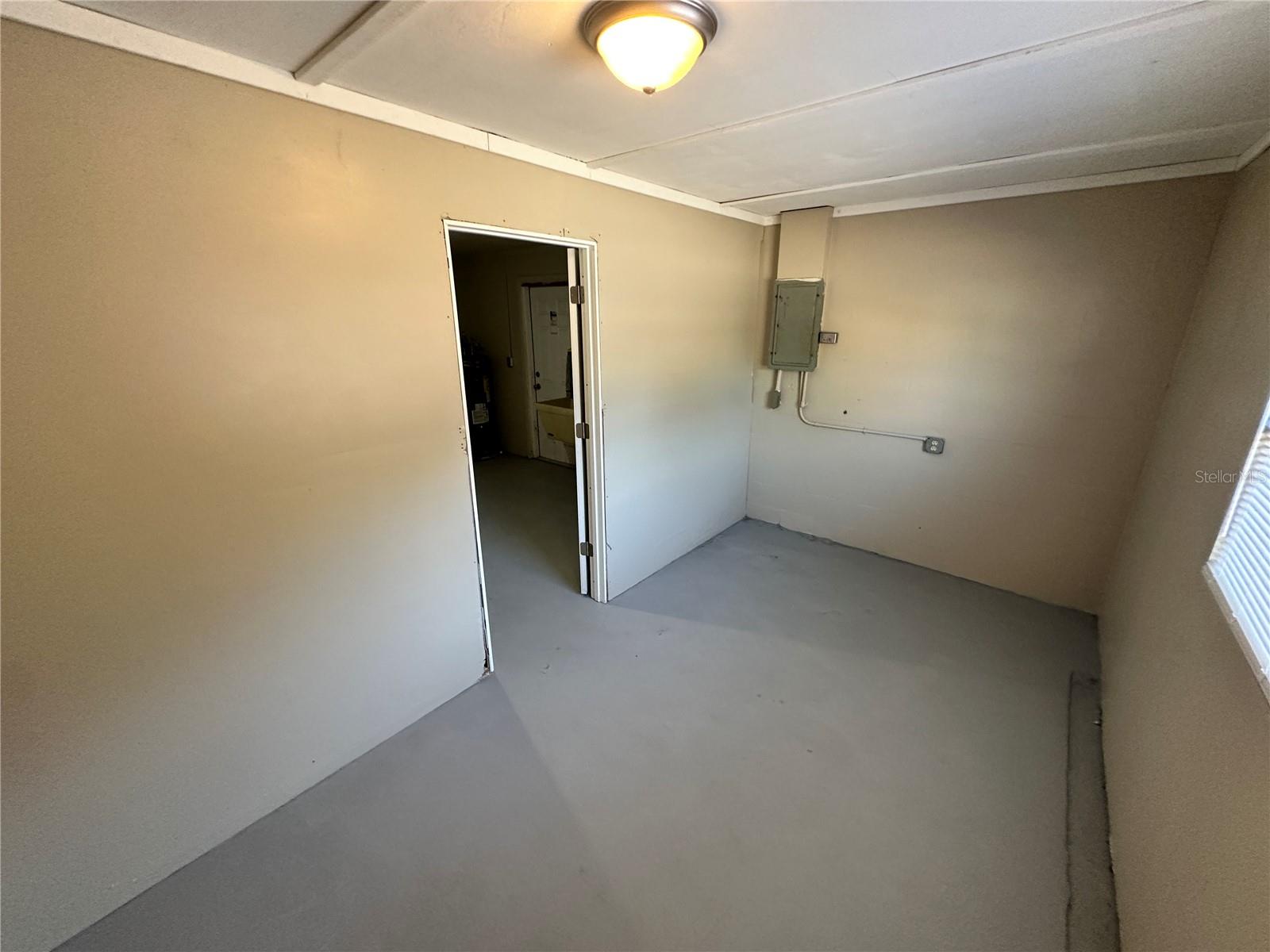 CORDOVA LAKES PH I - Residential Lease