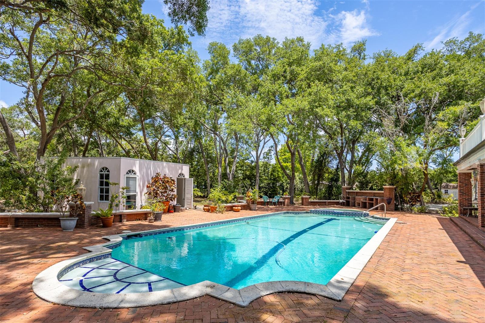WEDGEWOOD ESTATES - Residential